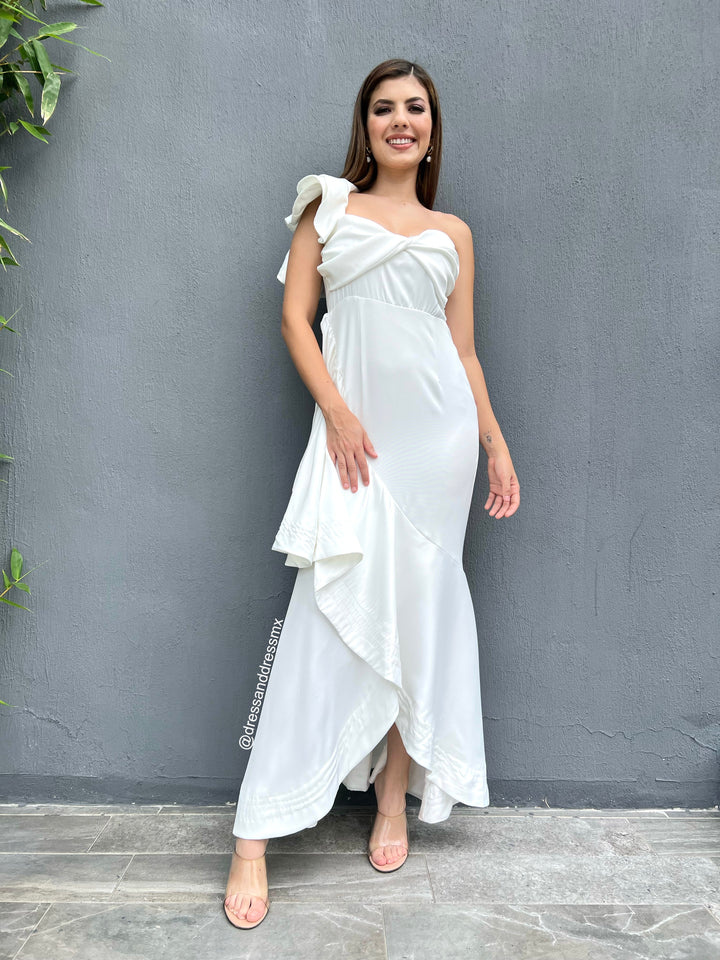 Vestido blanco un hombro volantes