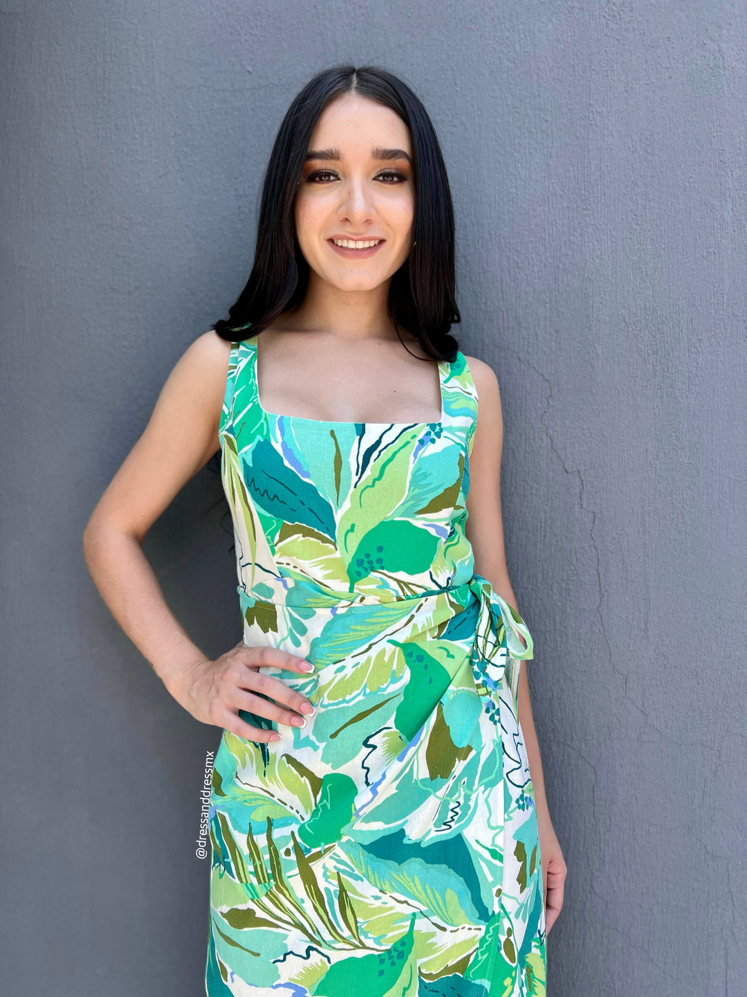 Vestido estampado hojas