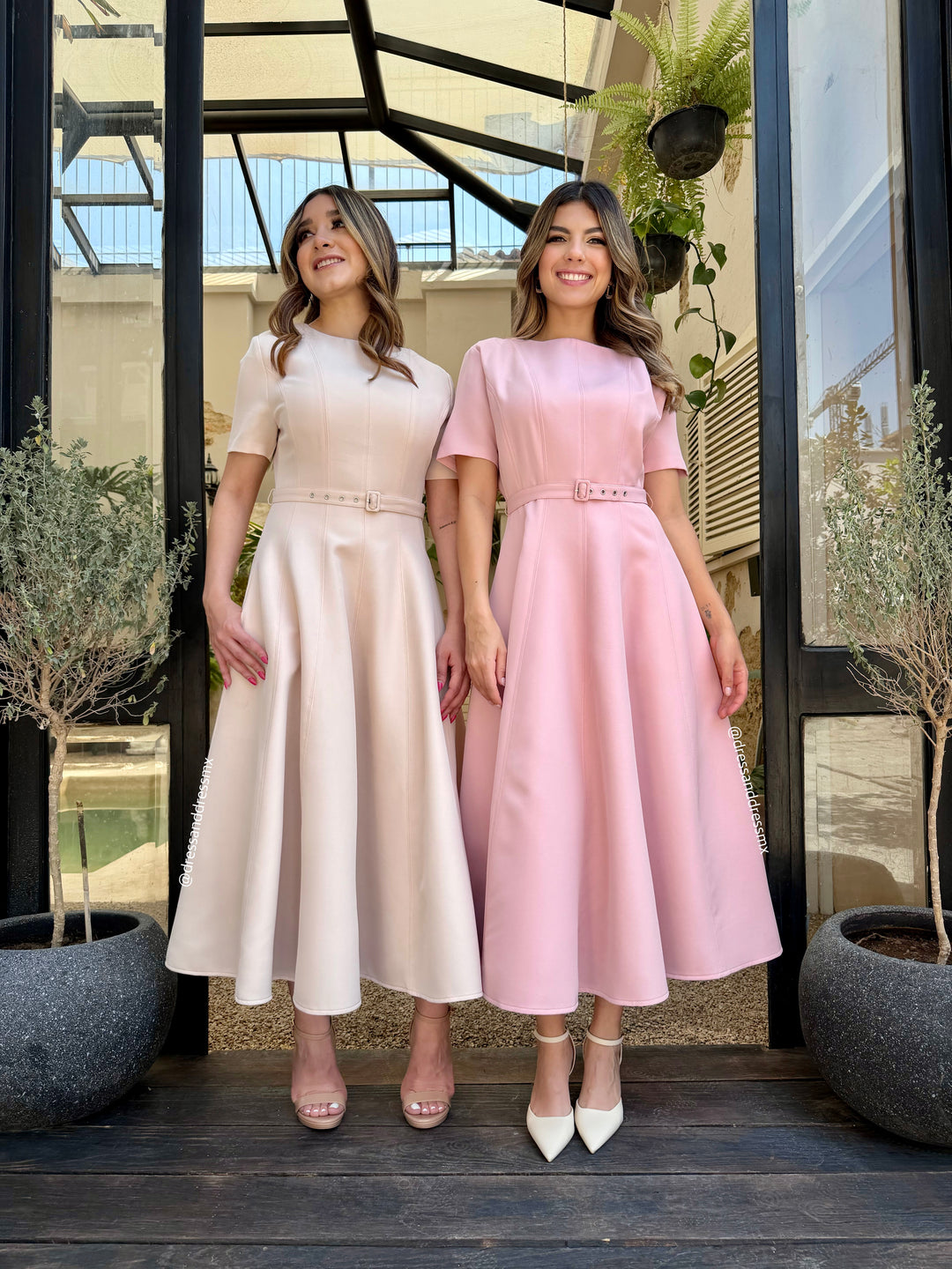 Vestido midi línea A light beige