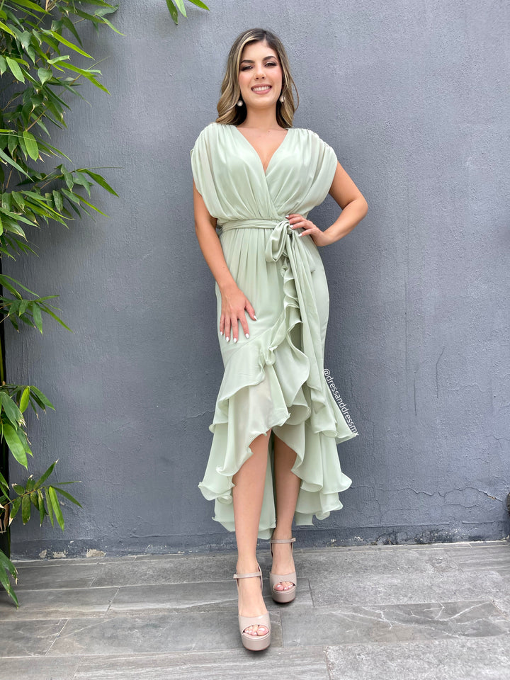 Vestido verde pastel volantes