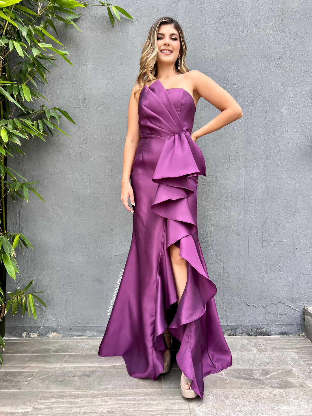 Vestido uva volantes