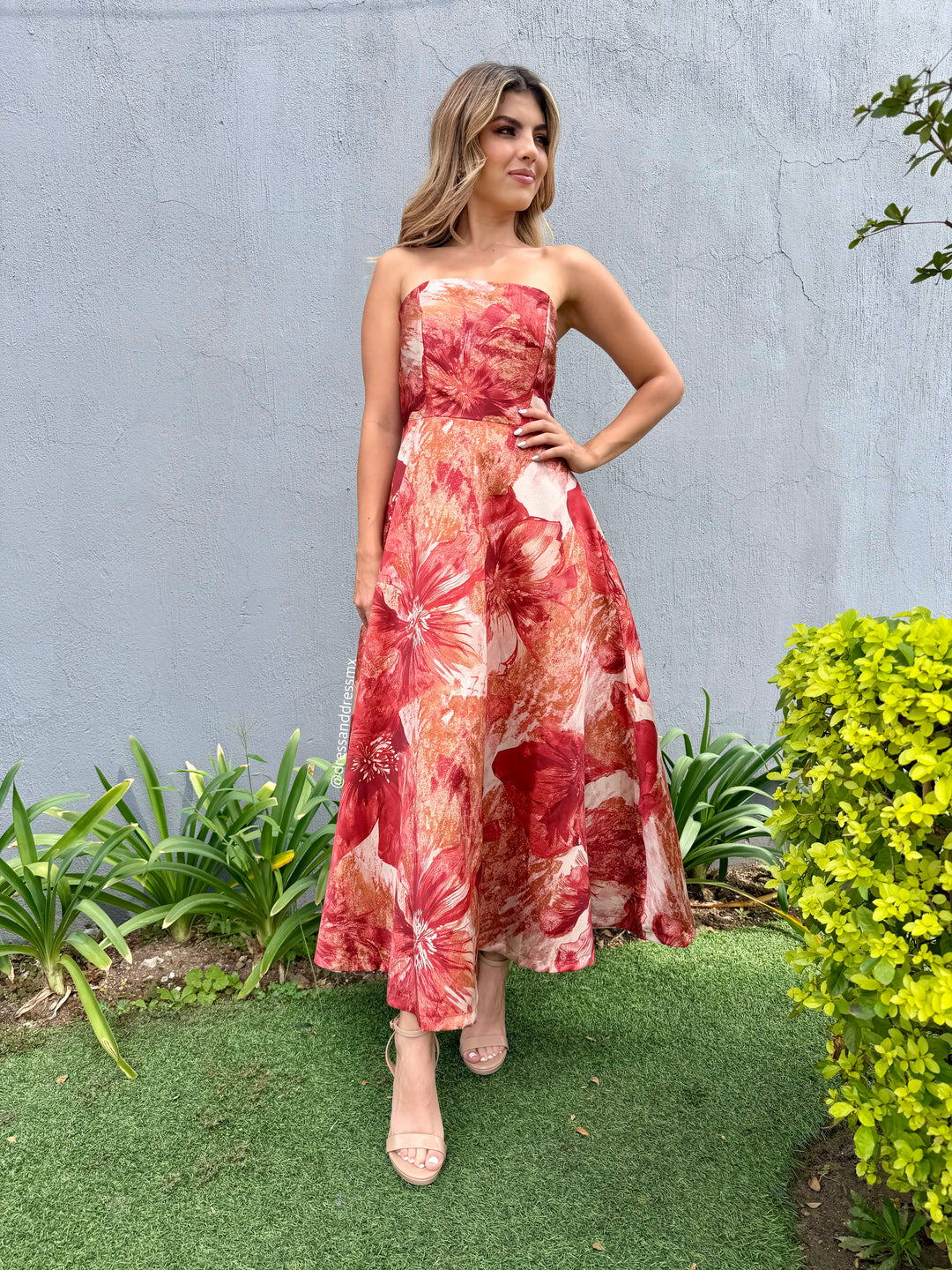 Vestido straple otoñal