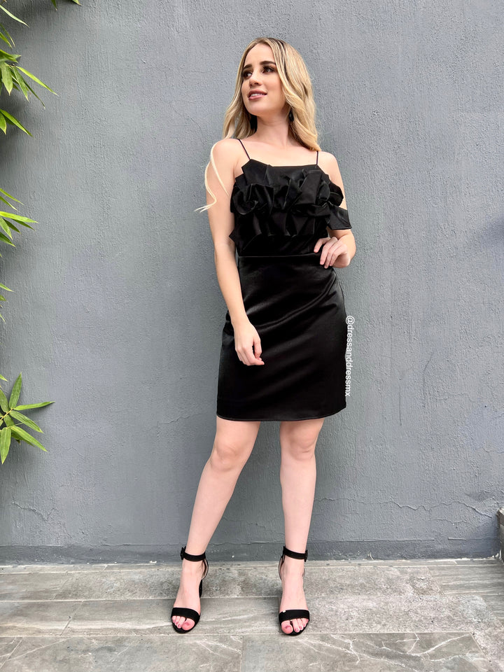Vestido negro flores 3D