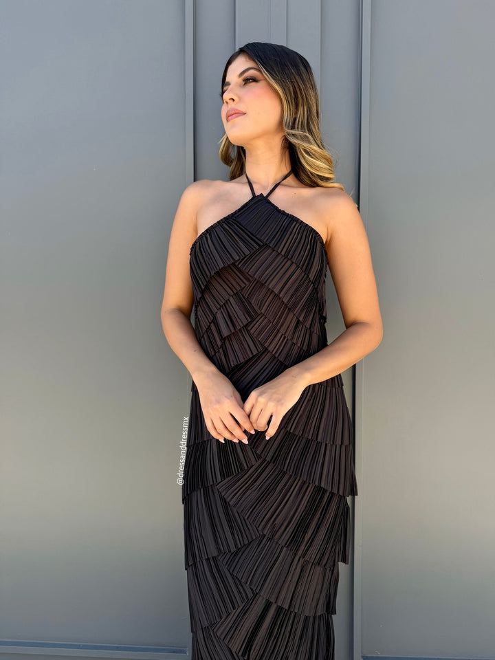 Vestido midi plisado negro
