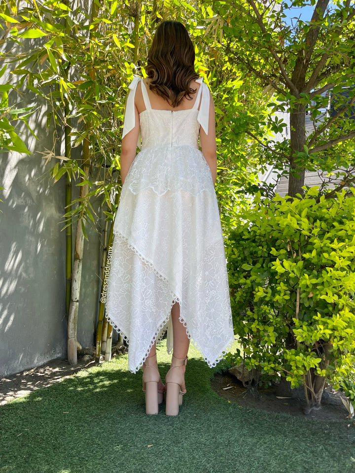 Vestido ivory midi asimetrico