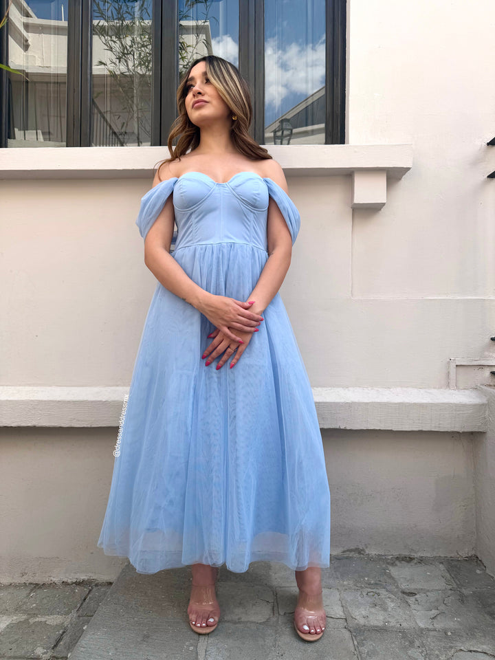 Vestido midi azul tul