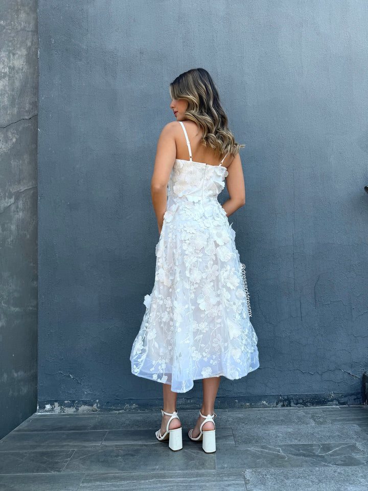 Vestido ivory flores 3D