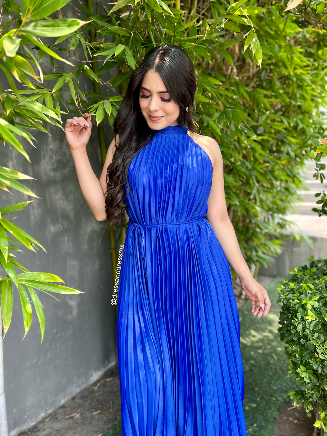 Vestido midi azul tableado