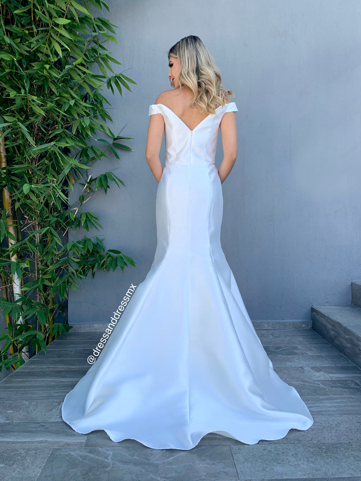 VESTIDO BLANCO OFFSHOULDER LARGO
