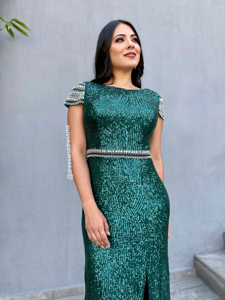 Vestido lentejuelas verdes hombros plata